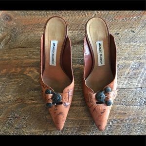 Manolo Blahnik Kitty Heels